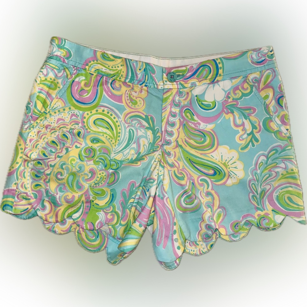 EUC Lilly Pulitzer Size 2 Buttercup Scallop Shorts